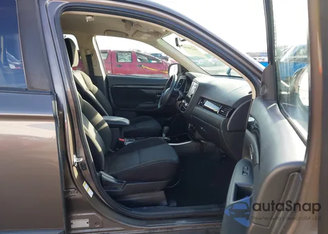 2020 Mitsubishi Outlander Es 2.4 z USA, uszkodzony, nr VIN JA4AD2A38LZ037482